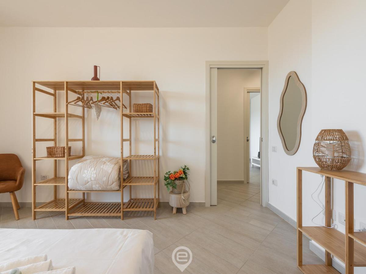 Poetto Panoramic Apartment Su Forti エクステリア 写真